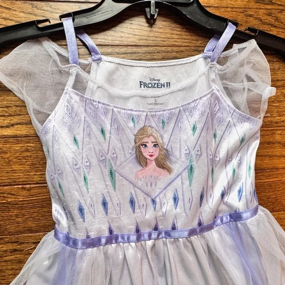 Disney Elsa Nightgown - Picture 3 of 5